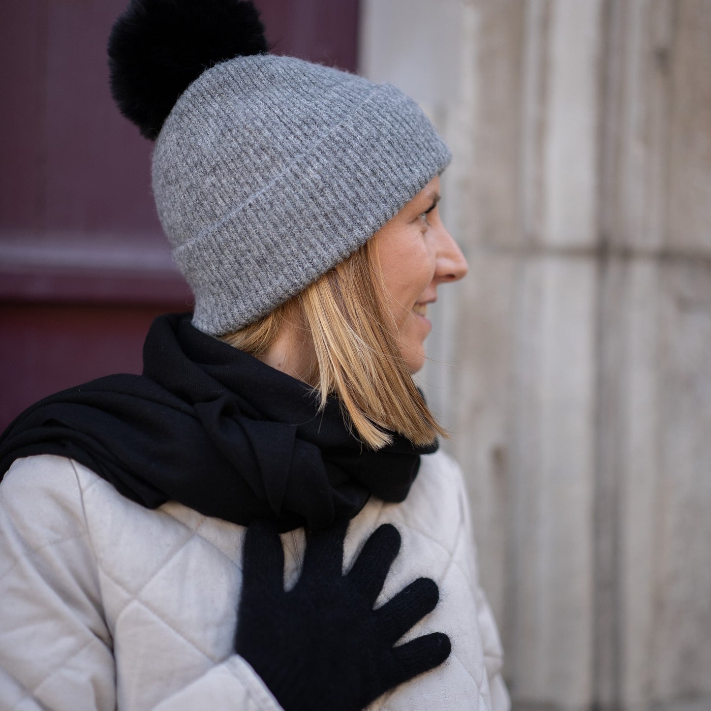Kaschmirmütze Meliertem Grau mit bommel