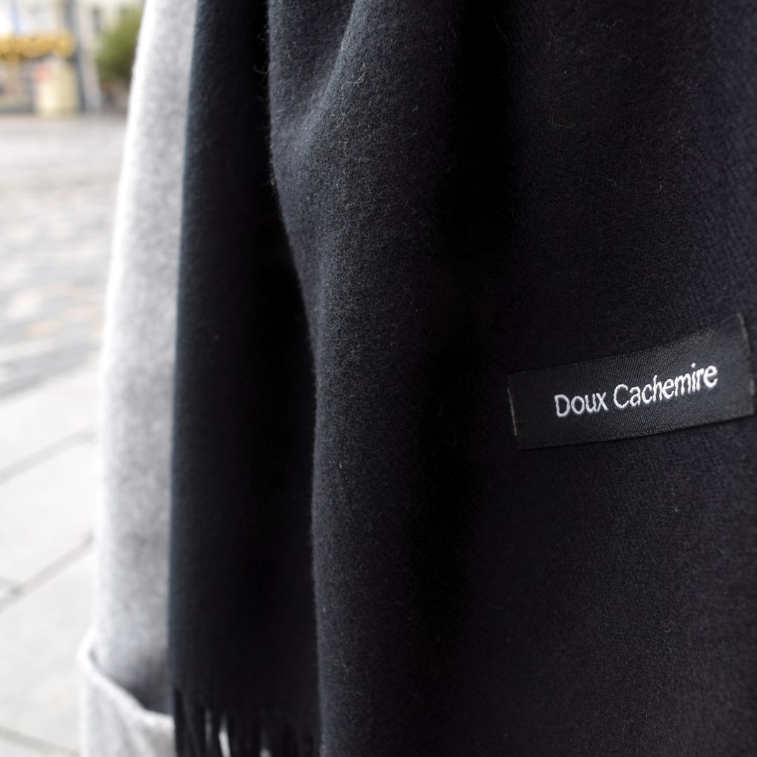 Cashmere scarf black