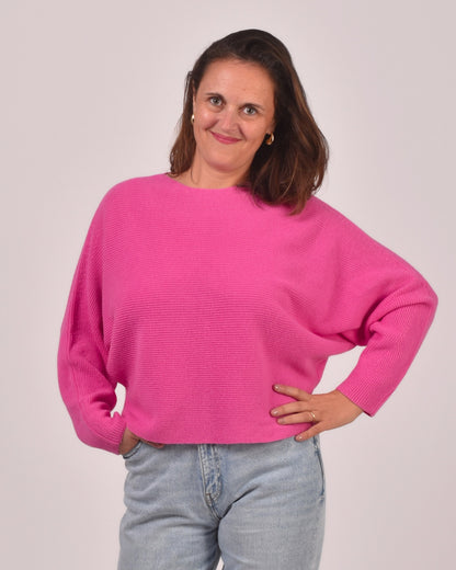 Fuchsia - Aurelie ist 1,65 m groß und trägt Größe M