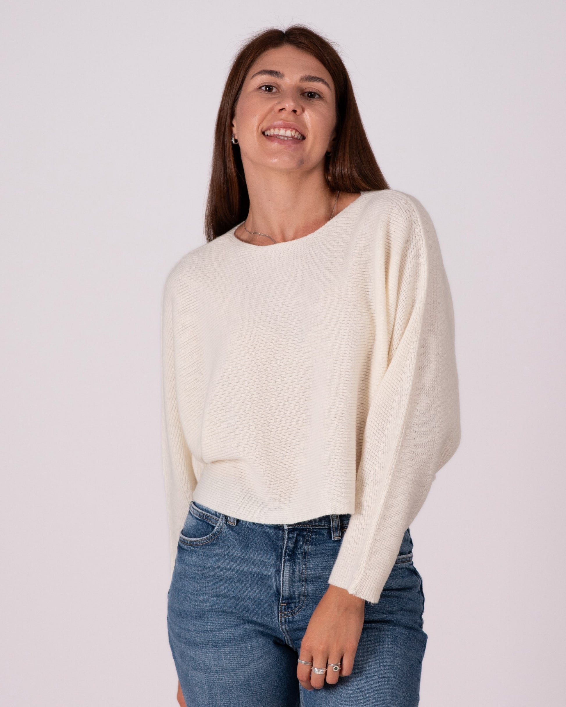 Elfenbein - Masha ist 1,74 m groß und trägt Größe S