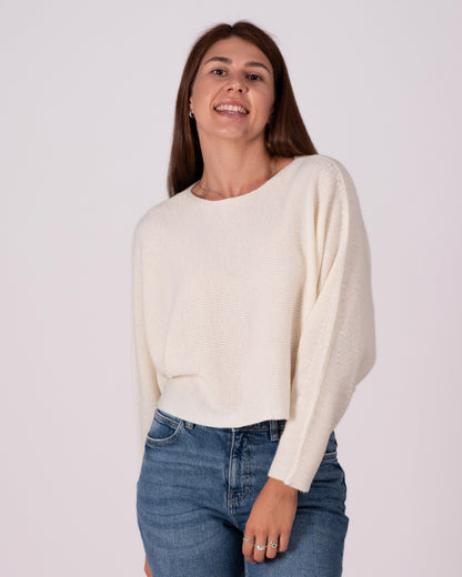 Elfenbein - Masha ist 1,74 m groß und trägt Größe S