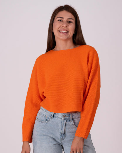 Orange - Masha ist 1,74 m groß und trägt Größe S