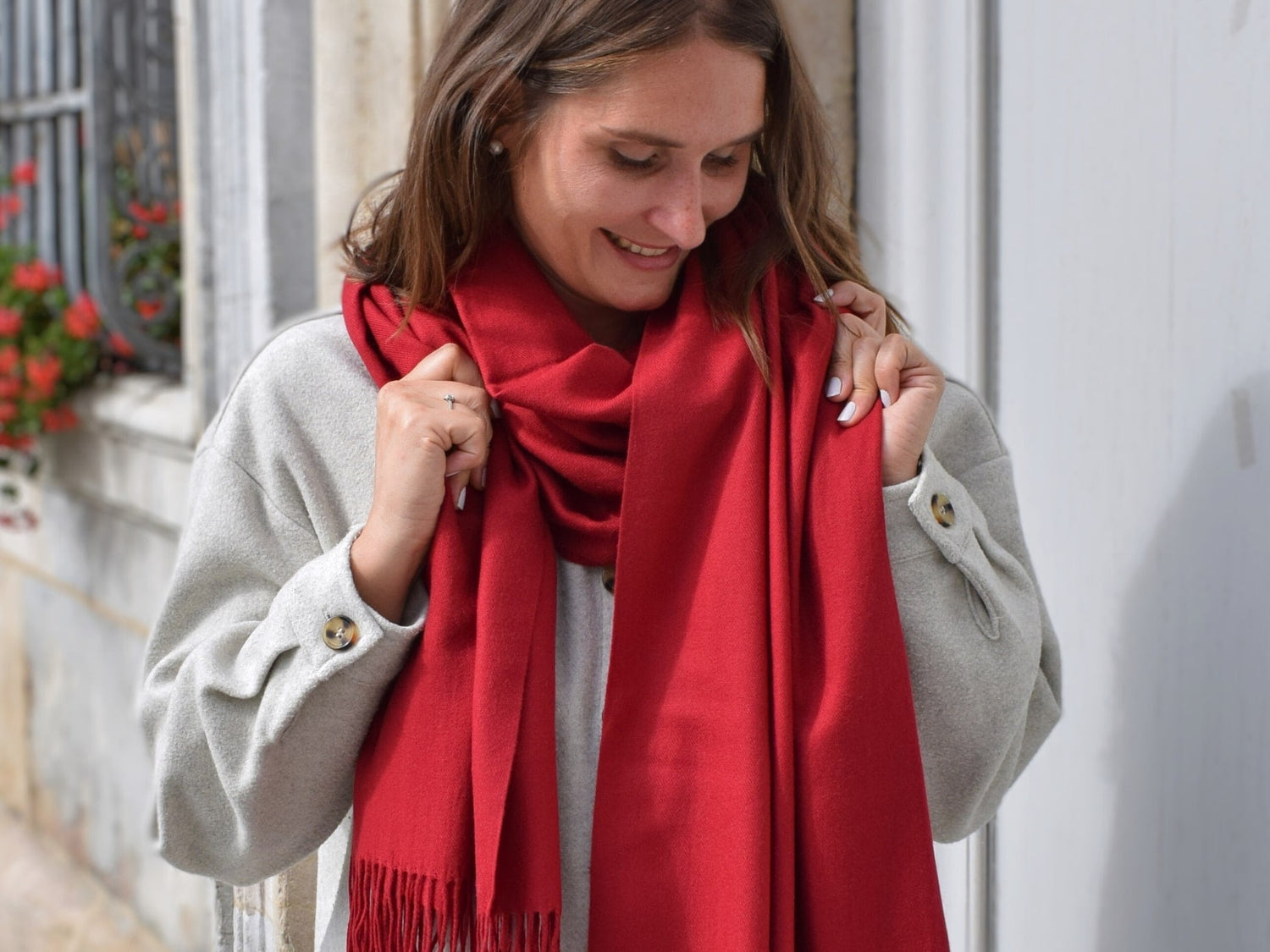 cashmere scarf burgundy hidden woman