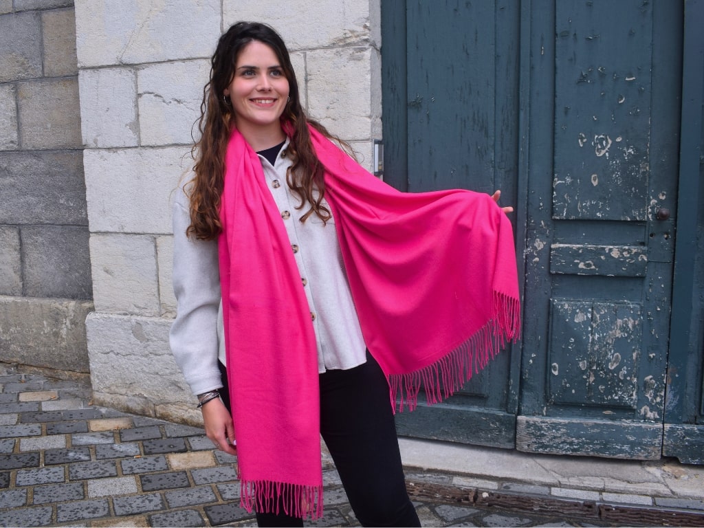 Fuchsia cashmere scarf