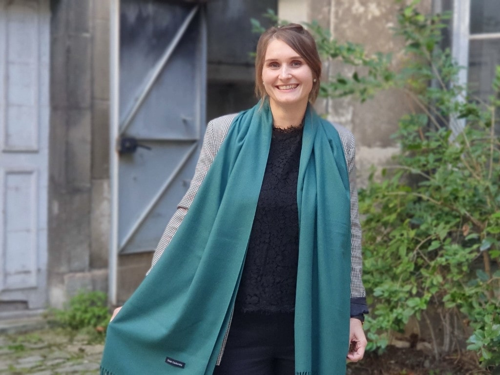 Fir green cashmere scarf