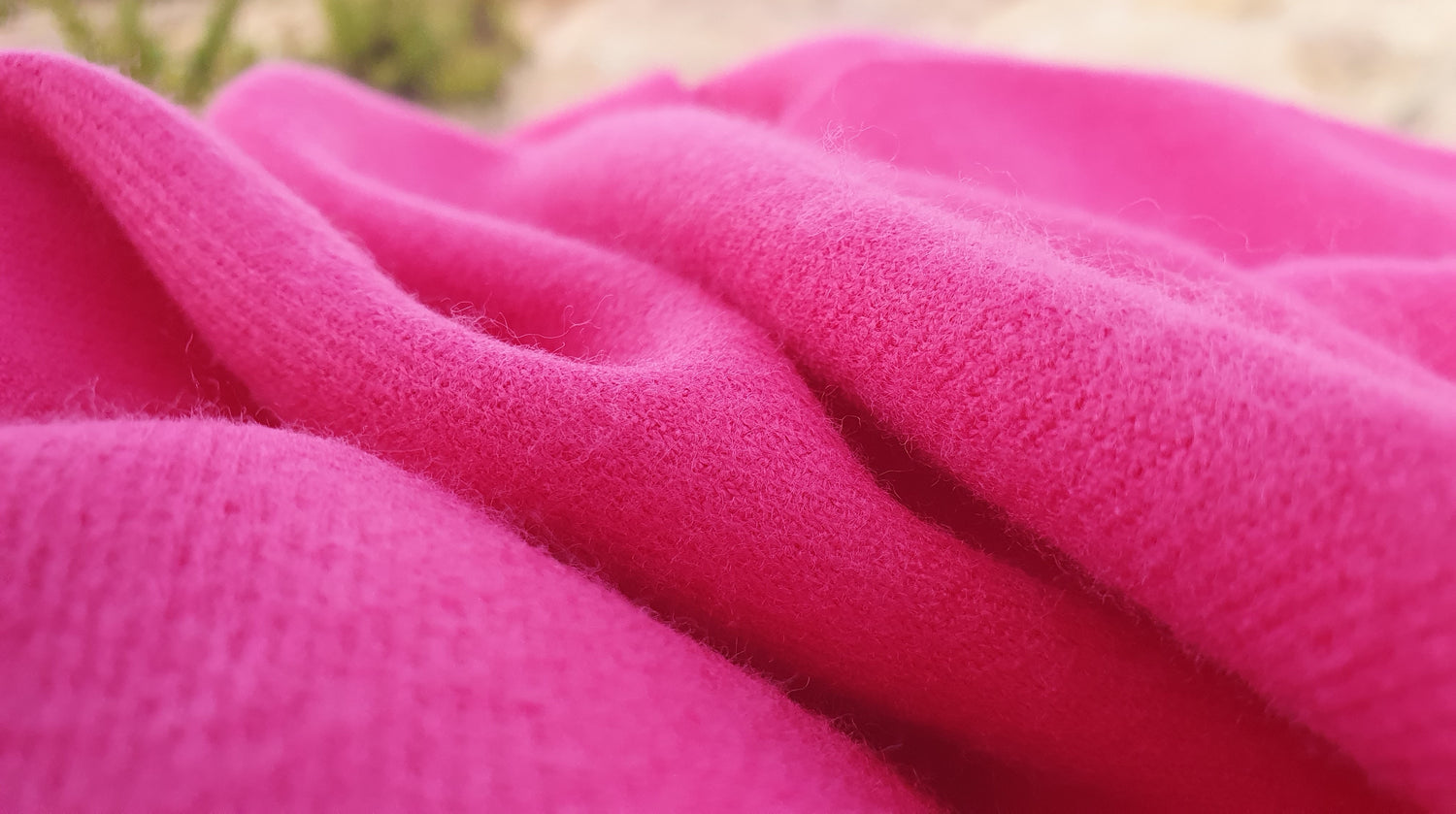 Fuchsia cashmere scarf