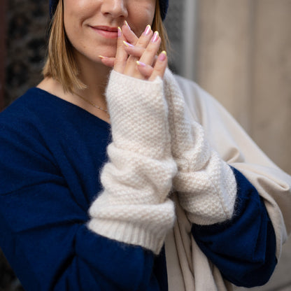 Kaschmir-Trio — Schal + Mütze + Stulpen | Beige und Marineblau