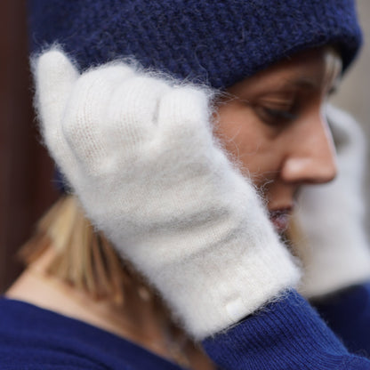 Kaschmir-Trio — Schal + Mütze + Handschuhe | Beige und Marineblau