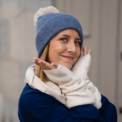 Mettled blue cashmere hat with pom-pom