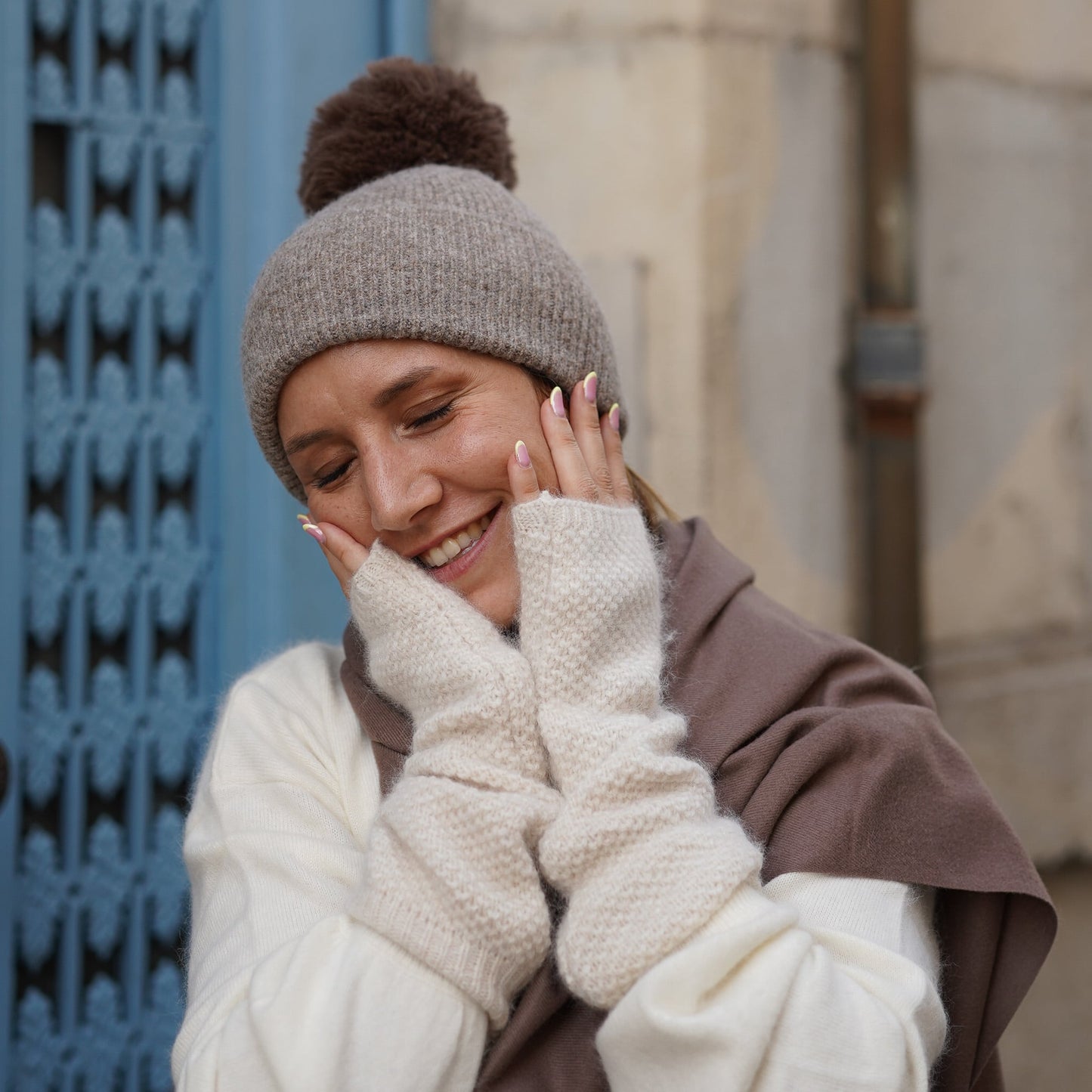 Cashmere trio — scarf + hat + mittens | Taupe and beige