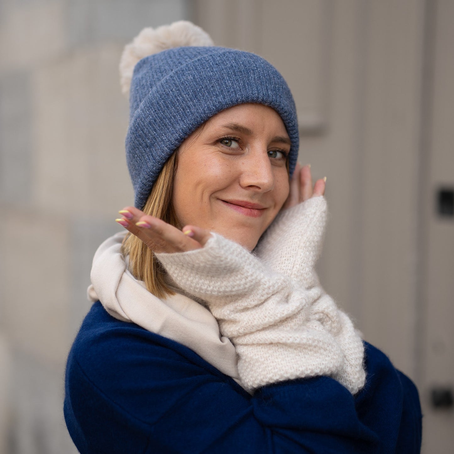 Kaschmir-Trio — Schal + Mütze + Stulpen | Beige und Blau meliert