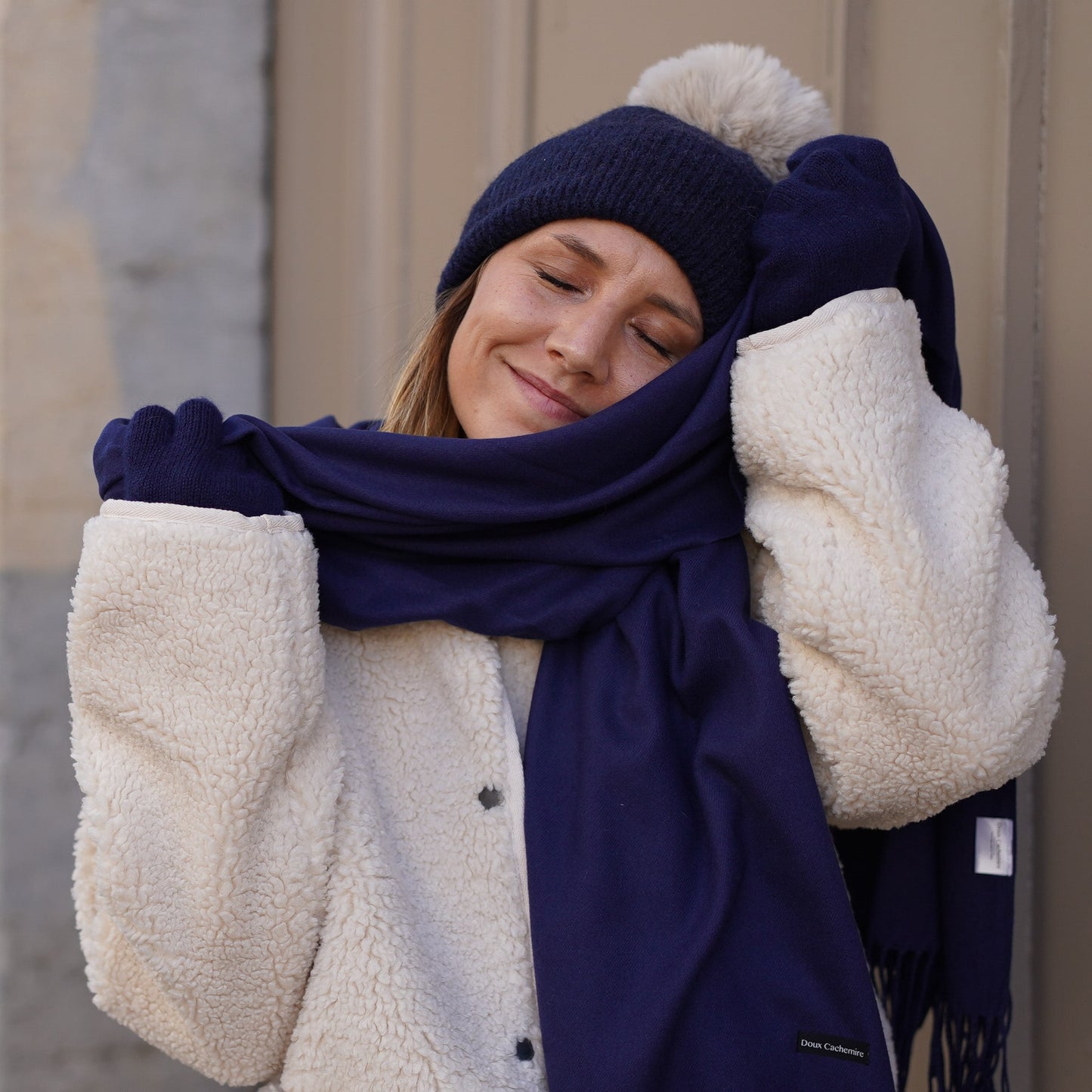 Cashmere trio — scarf + hat + gloves | Navy blue