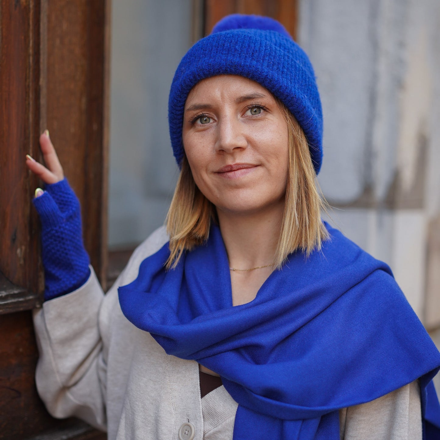 Cashmere trio — scarf + hat + mittens | Royal blue