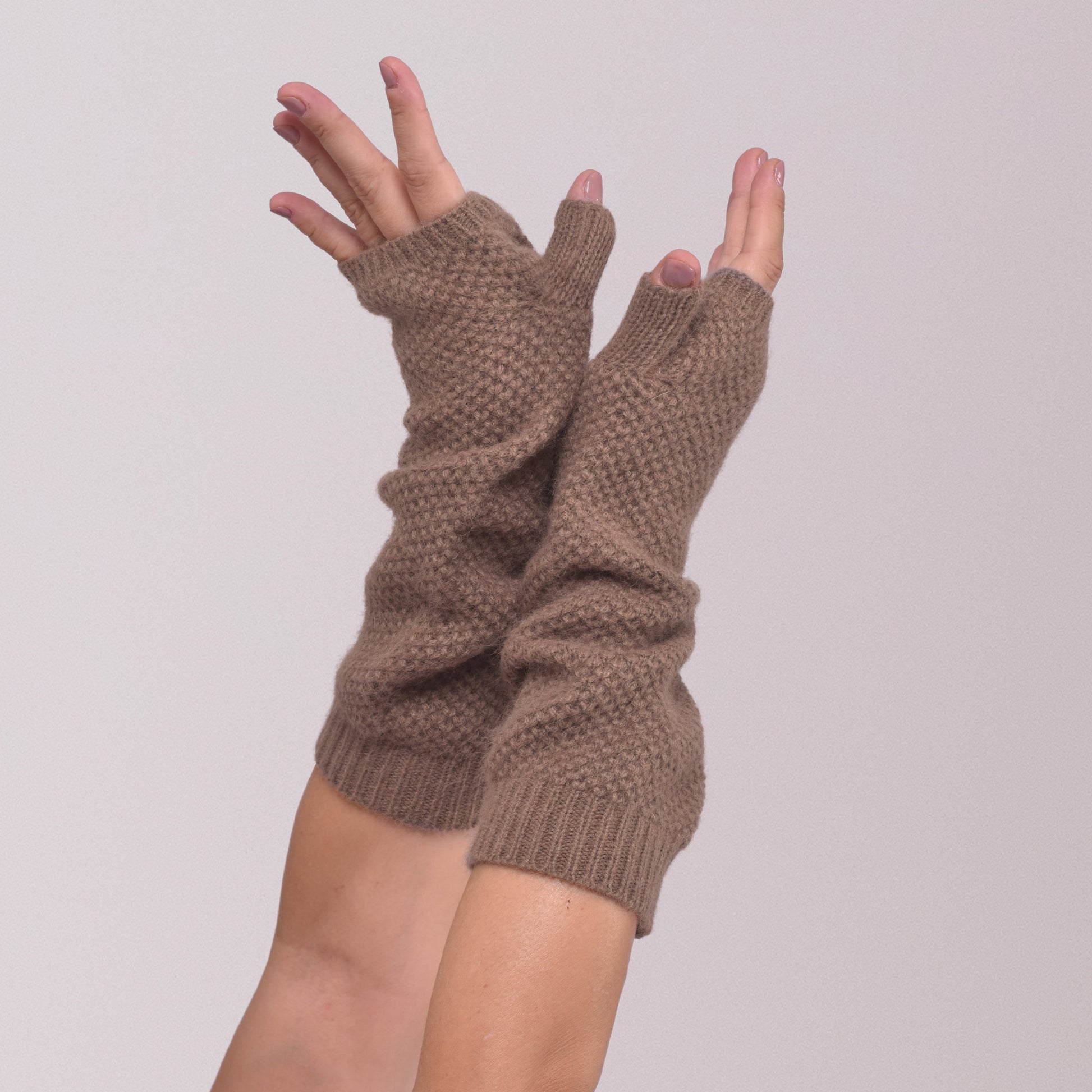 Taupefarbene Kaschmirhandschuhe