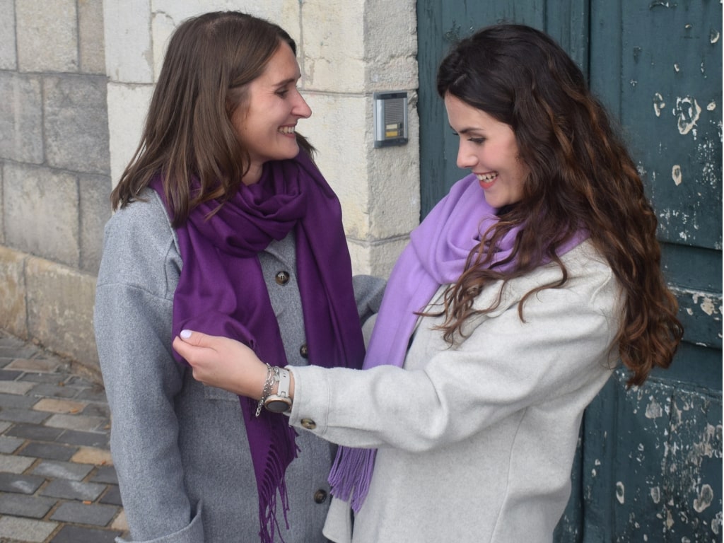 Purple cashmere scarf