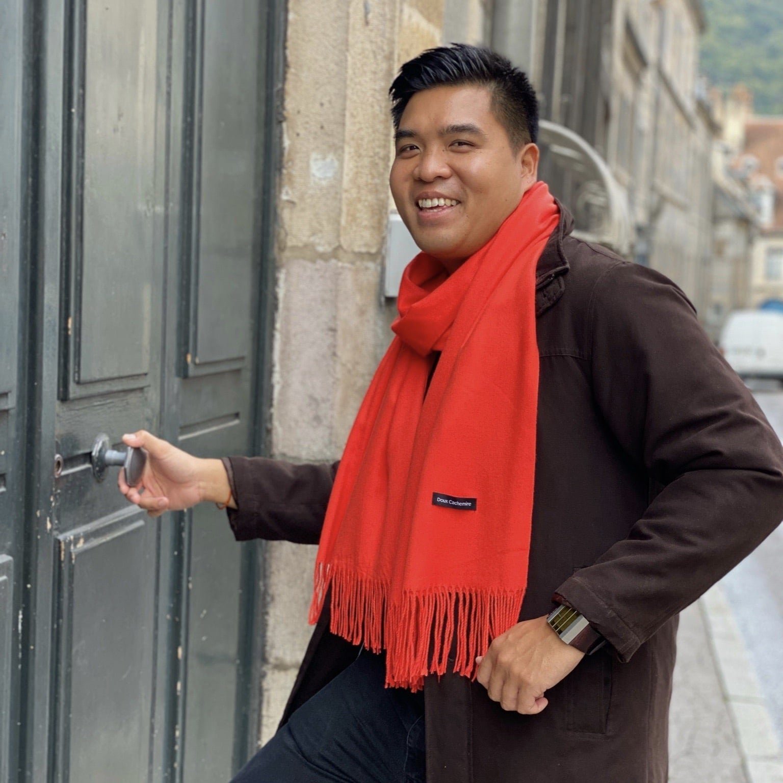 orangefarbener Kaschmirschal manner